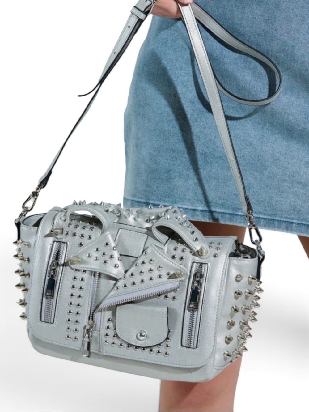 🔥🔥 Akira MOTO OF YOUR DREAMS PURSE - Picture 3 of 5